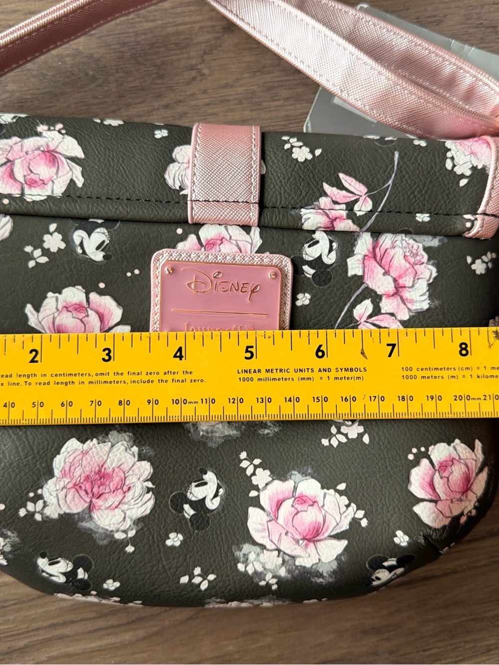 NWT Disney Loungefly Positively Minnie Saddle Bag - Picture 9 of 9